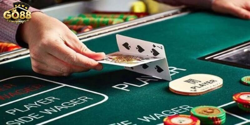 Cách cược trong cách chơi Baccarat Go88